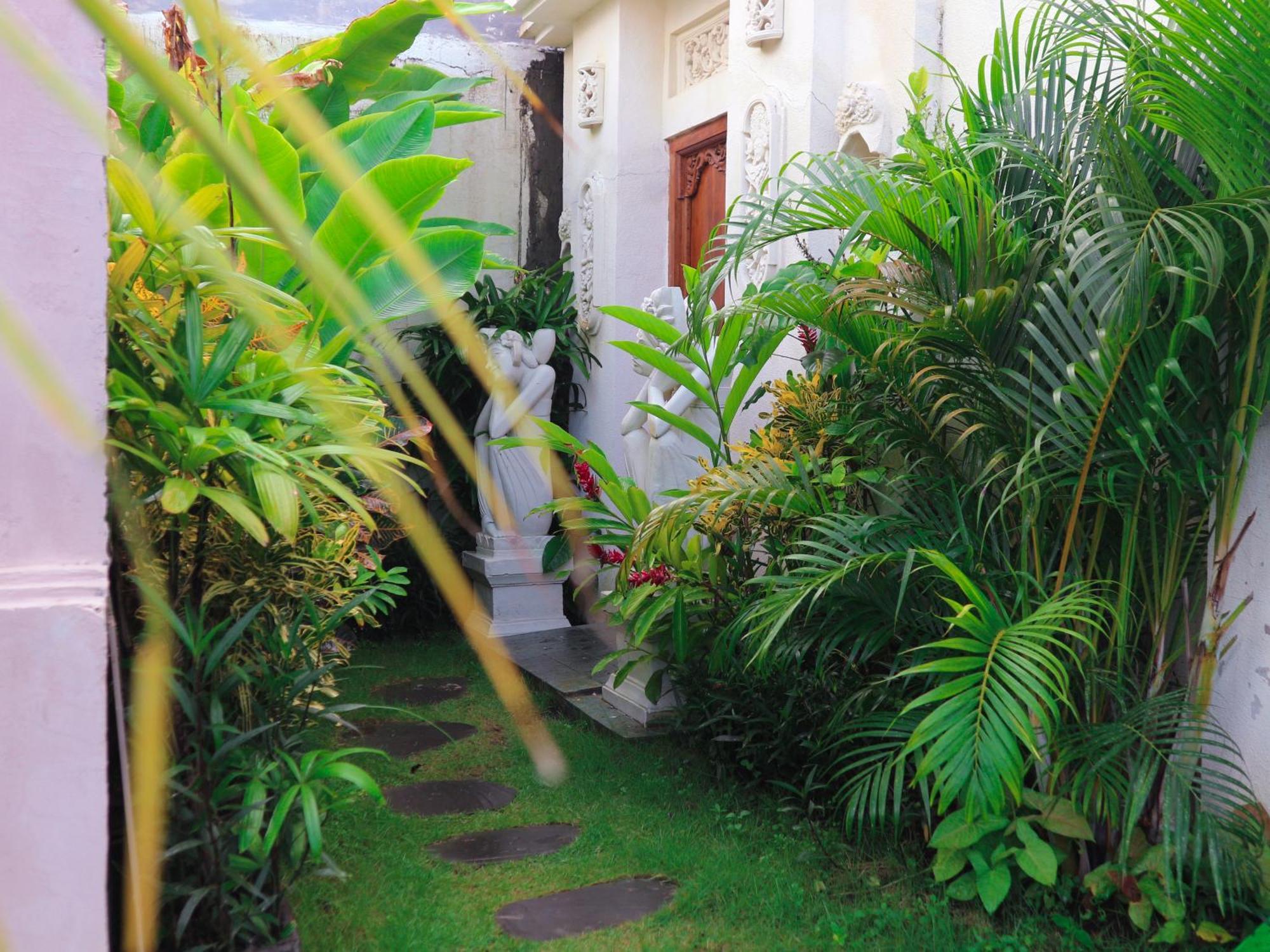 Villa Sinergi 2Br Tranquil Villa In Seminyak Exterior photo
